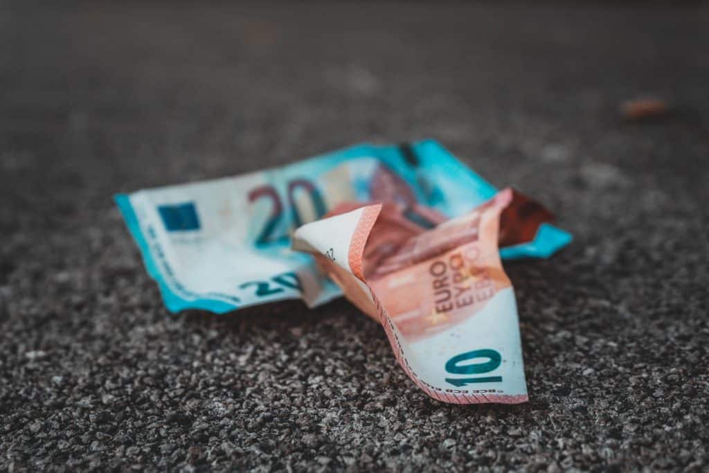Euro notes on the ground