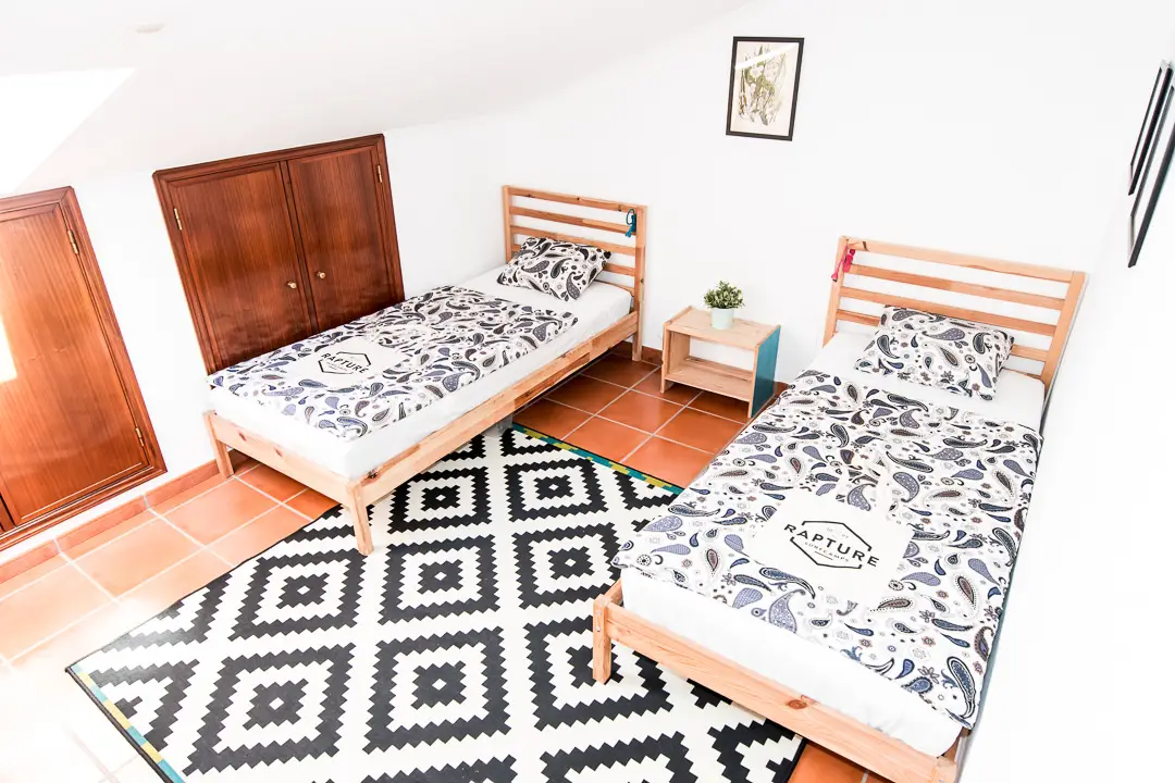 Two twin beds in Rapturecamps Ericeira