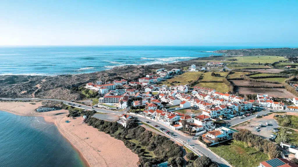 vila nova de milfontes surrounding area atmosphere
