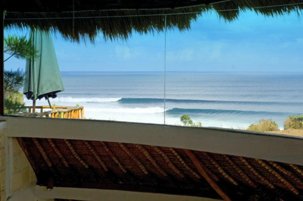bali's best surf spots - Balangan Beach Photo