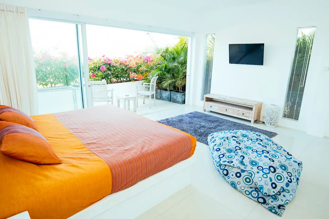 Rapturecamps Green Bowl private funboard suite