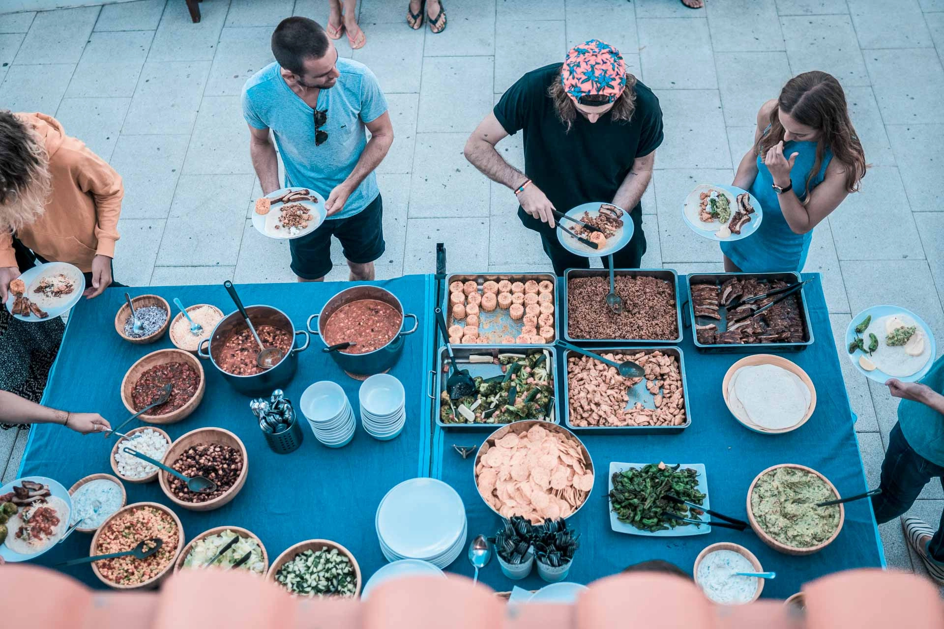 Rapturecamps-Portugal-Ericeira-BBQ-Night