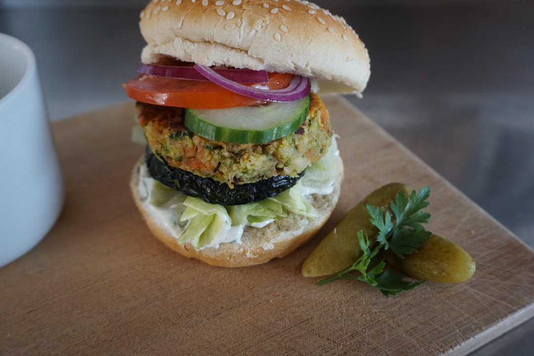 Rapturecamps recipe Cauliflower burguers in Ericeira Portugal