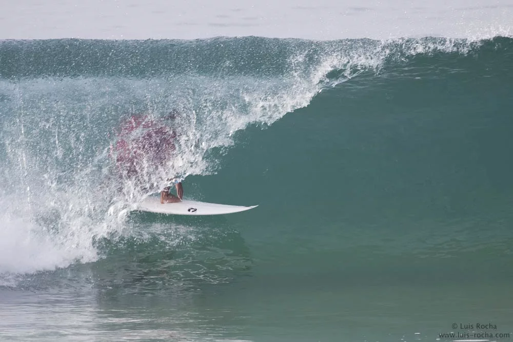 Portugal's Best Surf Spots - Supertubos. Pic: SayLuiiiis (Flickr CC)