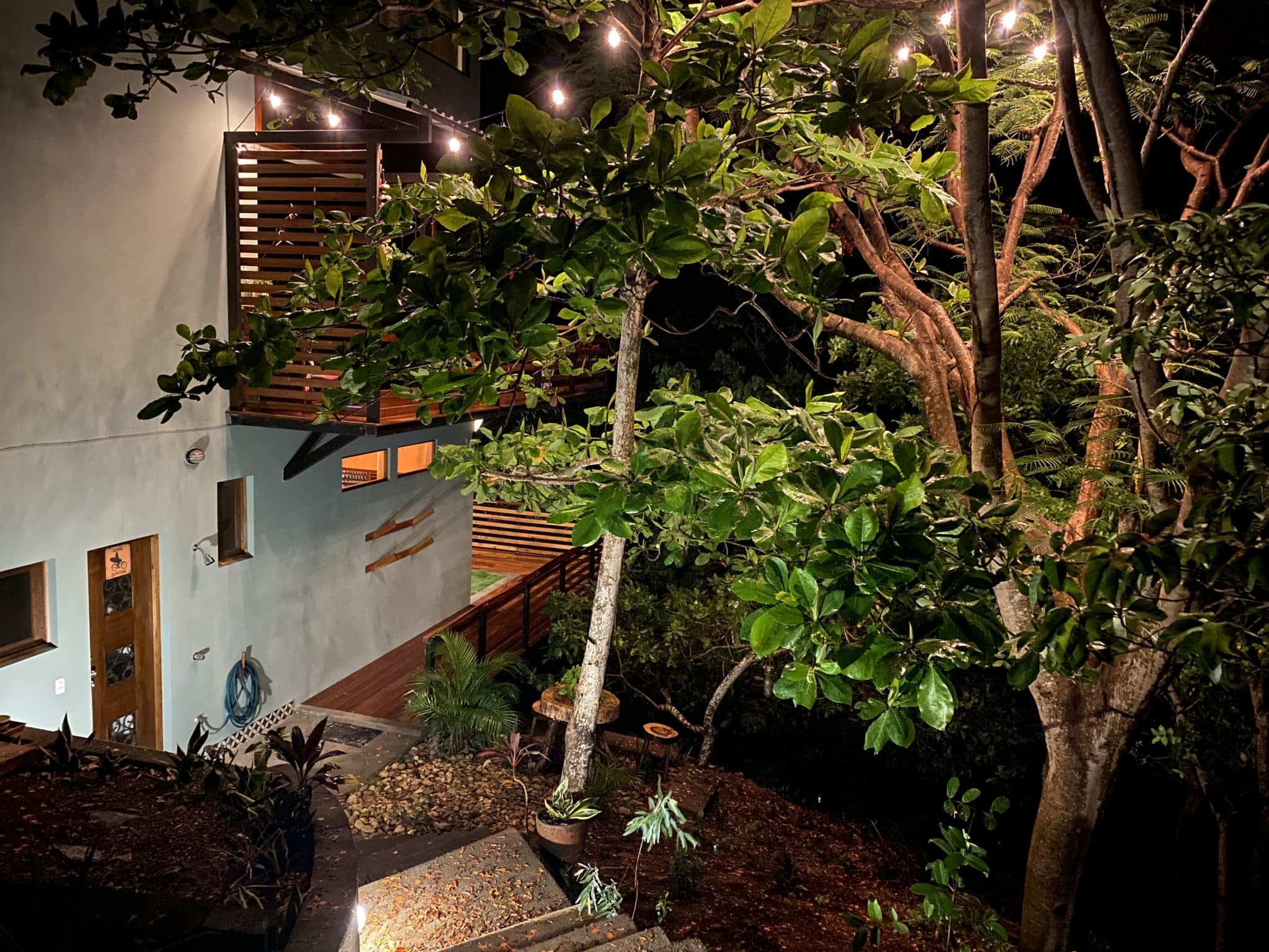 Apartment in surf resfort surrounded by lush gardens