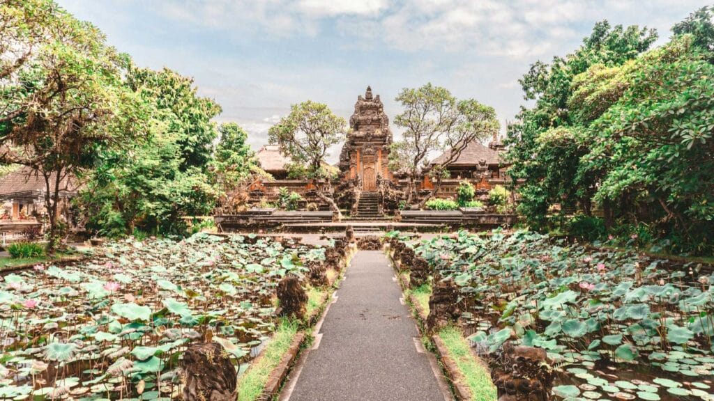 An image of ubud temple