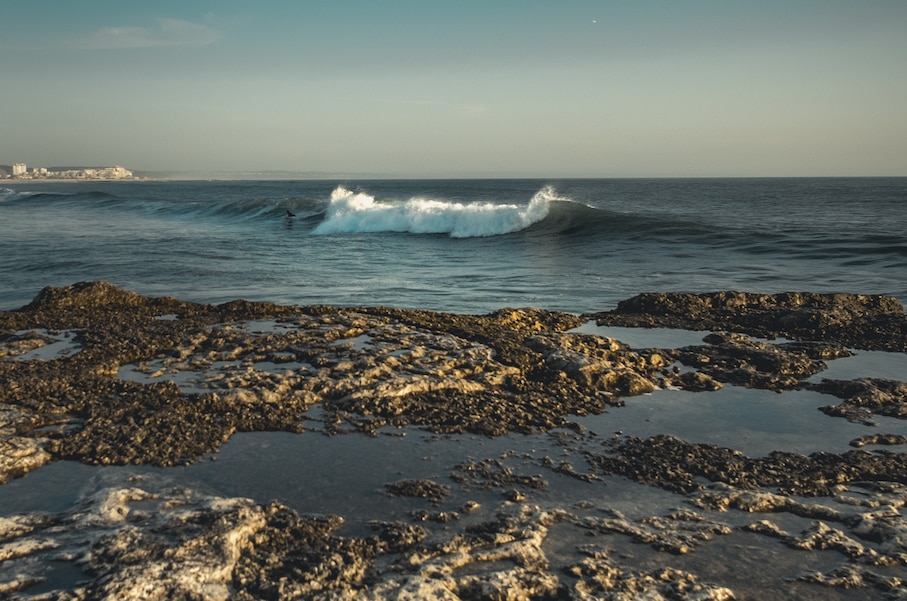 Waves in costa de caparica